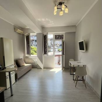 Продается 1-комнатная квартира, 26,8 м²