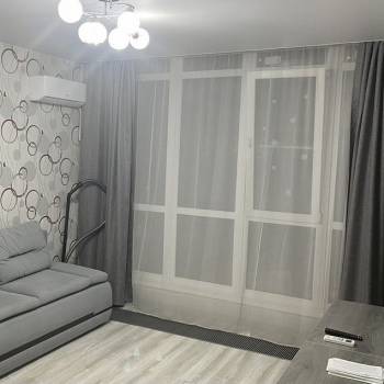 Продается 1-комнатная квартира, 36,7 м²