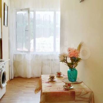 Продается 1-комнатная квартира, 37 м²