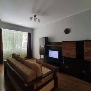 Продается 1-комнатная квартира, 51 м²
