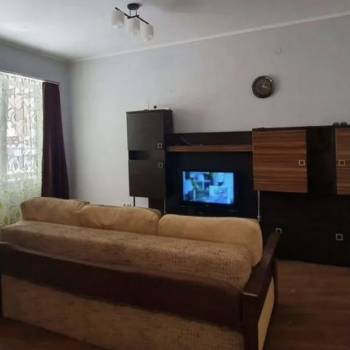 Продается 1-комнатная квартира, 51 м²