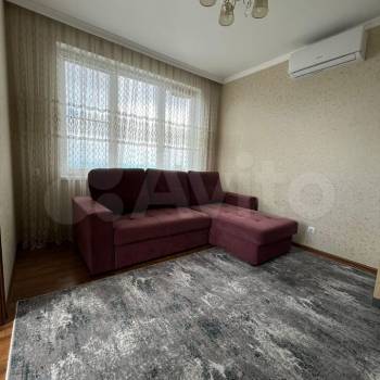 Продается 1-комнатная квартира, 38,5 м²