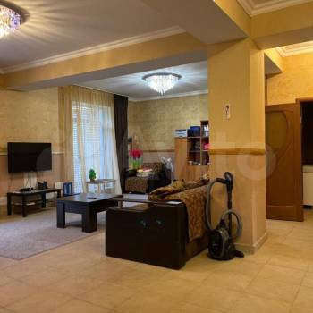 Продается Многокомнатная квартира, 131,3 м²