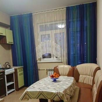 Сдается 2-х комнатная квартира, 65 м²
