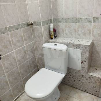 Продается Многокомнатная квартира, 100 м²