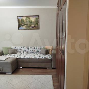 Продается Многокомнатная квартира, 100 м²