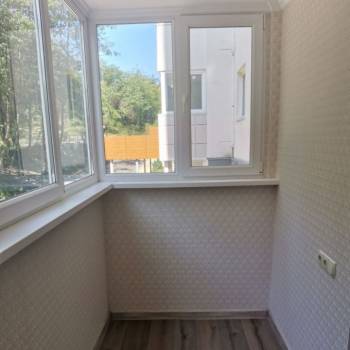 Продается 1-комнатная квартира, 42 м²
