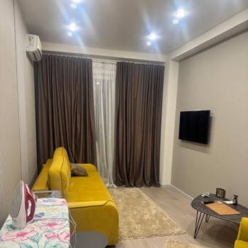 Сдается 1-комнатная квартира, 40 м²