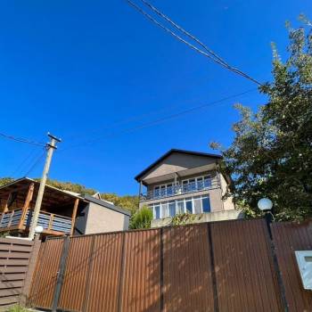 Продается Дом, 180 м²