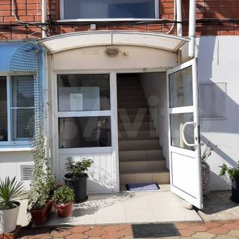 Продается 1-комнатная квартира, 37 м²