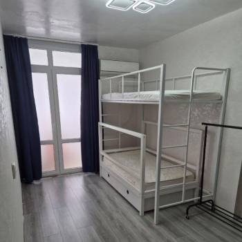 Продается 2-х комнатная квартира, 42 м²