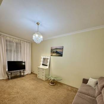 Продается Многокомнатная квартира, 136 м²