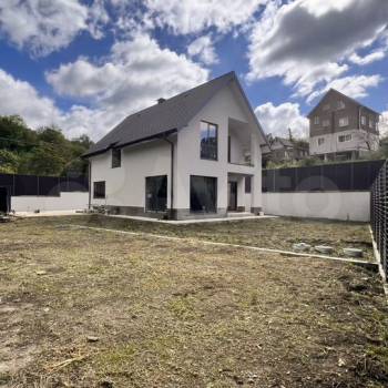 Продается Дом, 180 м²