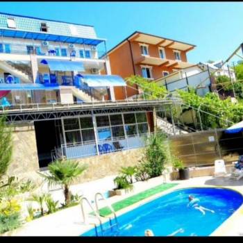 Продается Дом, 400 м²