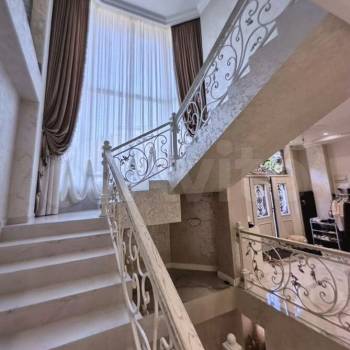 Продается Дом, 253 м²