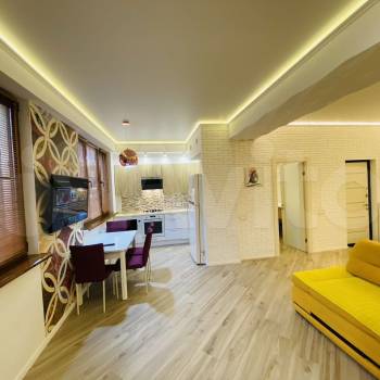 Сдается 2-х комнатная квартира, 60 м²