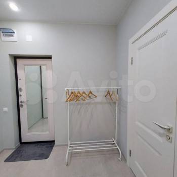 Продается 1-комнатная квартира, 36 м²