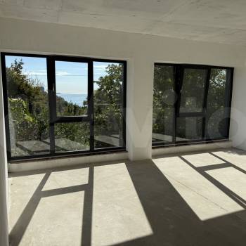 Продается 1-комнатная квартира, 42 м²