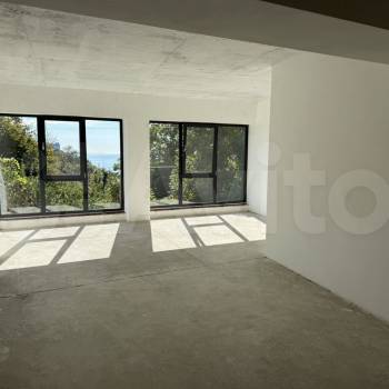 Продается 1-комнатная квартира, 42 м²