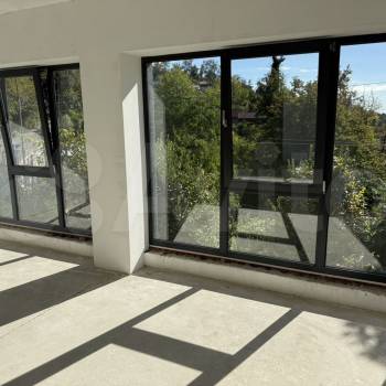 Продается 1-комнатная квартира, 42 м²