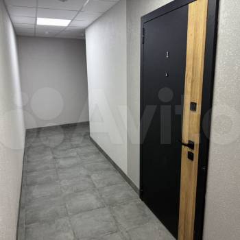 Продается 1-комнатная квартира, 42 м²