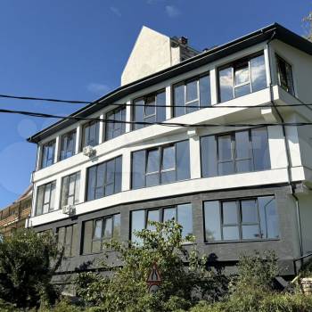 Продается 1-комнатная квартира, 42 м²