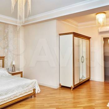 Сдается Многокомнатная квартира, 150 м²