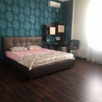 Продается Дом, 380 м²