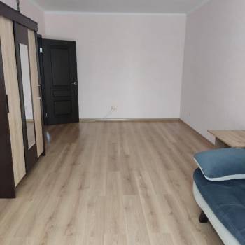 Продается 1-комнатная квартира, 38,6 м²