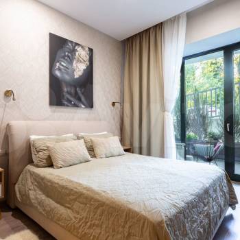 Продается 1-комнатная квартира, 50 м²