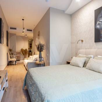 Продается 1-комнатная квартира, 50 м²