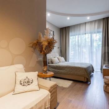 Продается 1-комнатная квартира, 50 м²