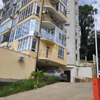 Продается 1-комнатная квартира, 49,3 м²