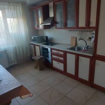 Продается Многокомнатная квартира, 84 м²