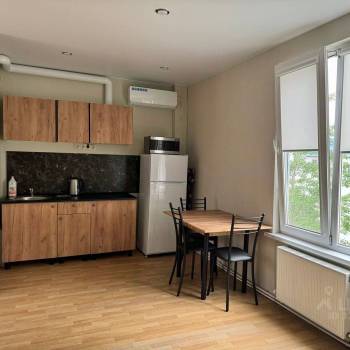 Сдается 1-комнатная квартира, 35 м²