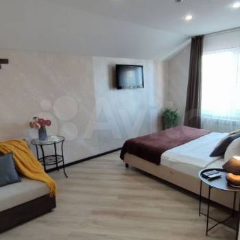 Сдается 1-комнатная квартира, 42 м²