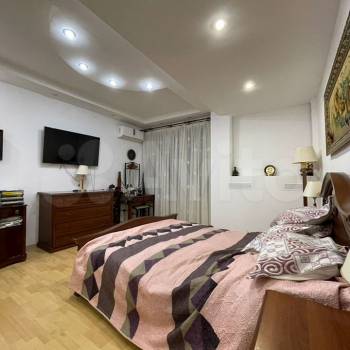 Продается 3-х комнатная квартира, 90 м²