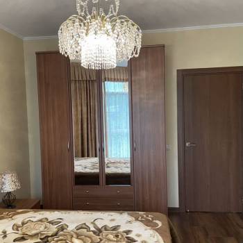 Продается 1-комнатная квартира, 42 м²