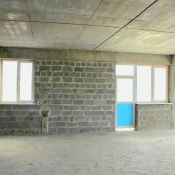 Продается 1-комнатная квартира, 84,2 м²