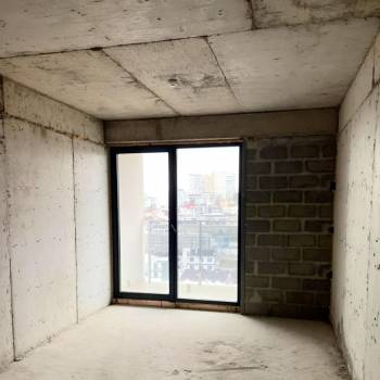 Продается 1-комнатная квартира, 92 м²