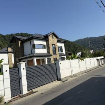 Продается Дом, 240 м²