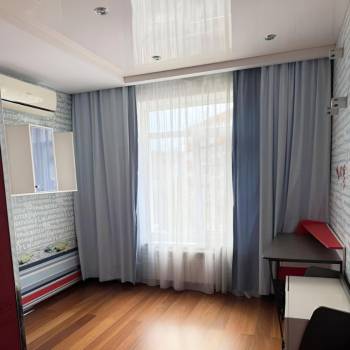 Продается Многокомнатная квартира, 148,8 м²