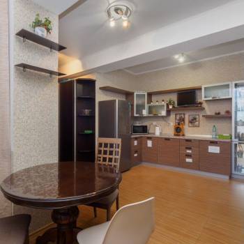 Продается 2-х комнатная квартира, 84 м²