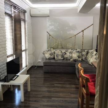 Продается 1-комнатная квартира, 34 м²