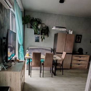Продается 1-комнатная квартира, 28,4 м²