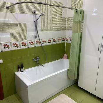 Продается 3-х комнатная квартира, 129 м²