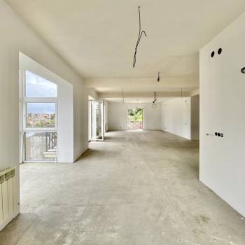 Продается 3-х комнатная квартира, 98 м²