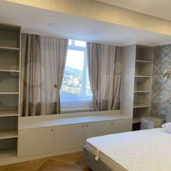 Продается Многокомнатная квартира, 85 м²