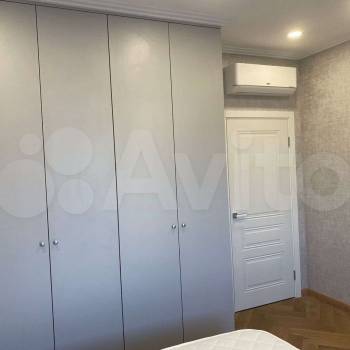 Продается Многокомнатная квартира, 85 м²