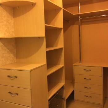 Продается Многокомнатная квартира, 76 м²